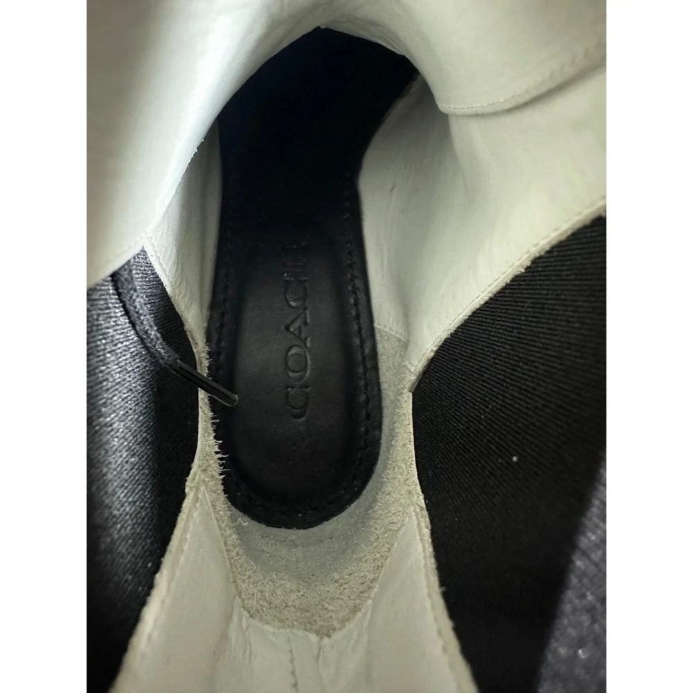COACH G2727 White Patent Leather Lace Up Pointed Toe Ankle Boots Womens 6.5B